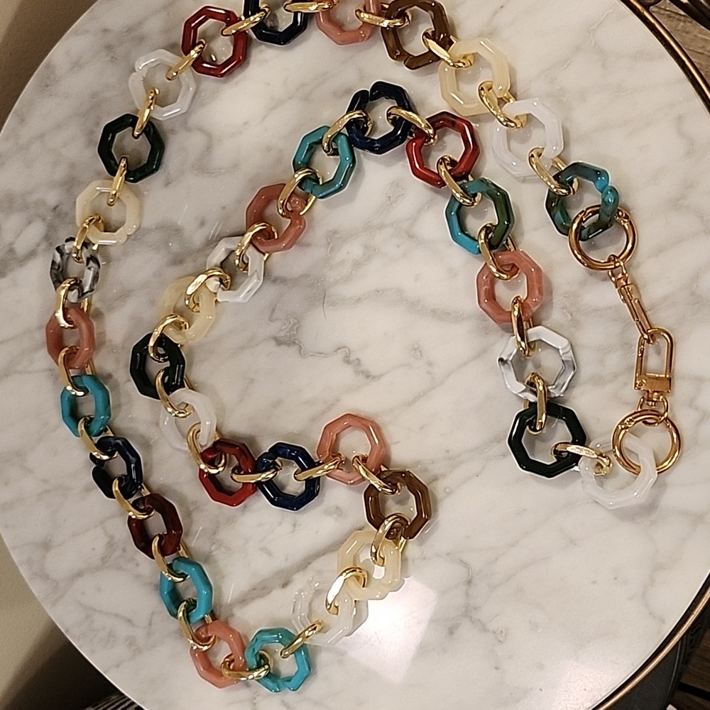 Colorful crossbody chain
